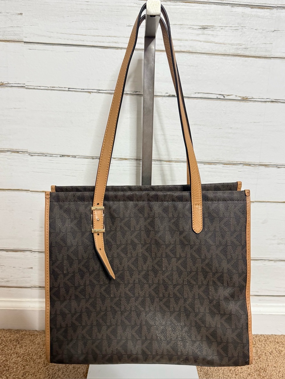 Michael Kors Gilly Signature PVC Leather Tote Brown Acorn Large Shoulder Bag